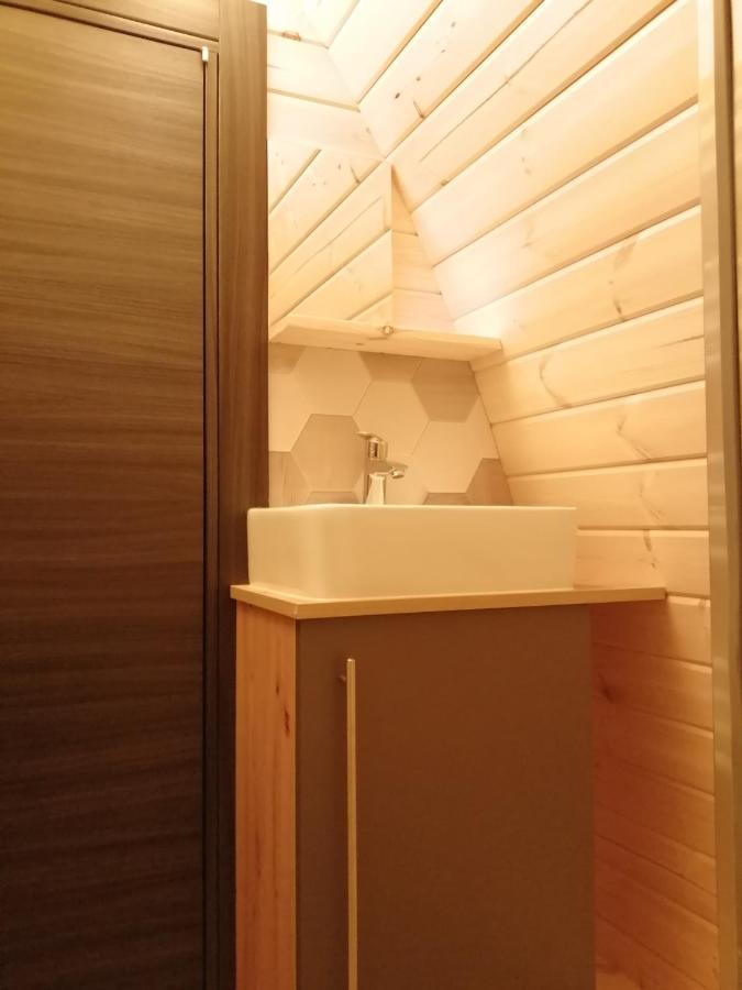 Le Domaine De Pivette Chambre Climatisee Et Insolite Avec Terrasse Privative Avranches Buitenkant foto