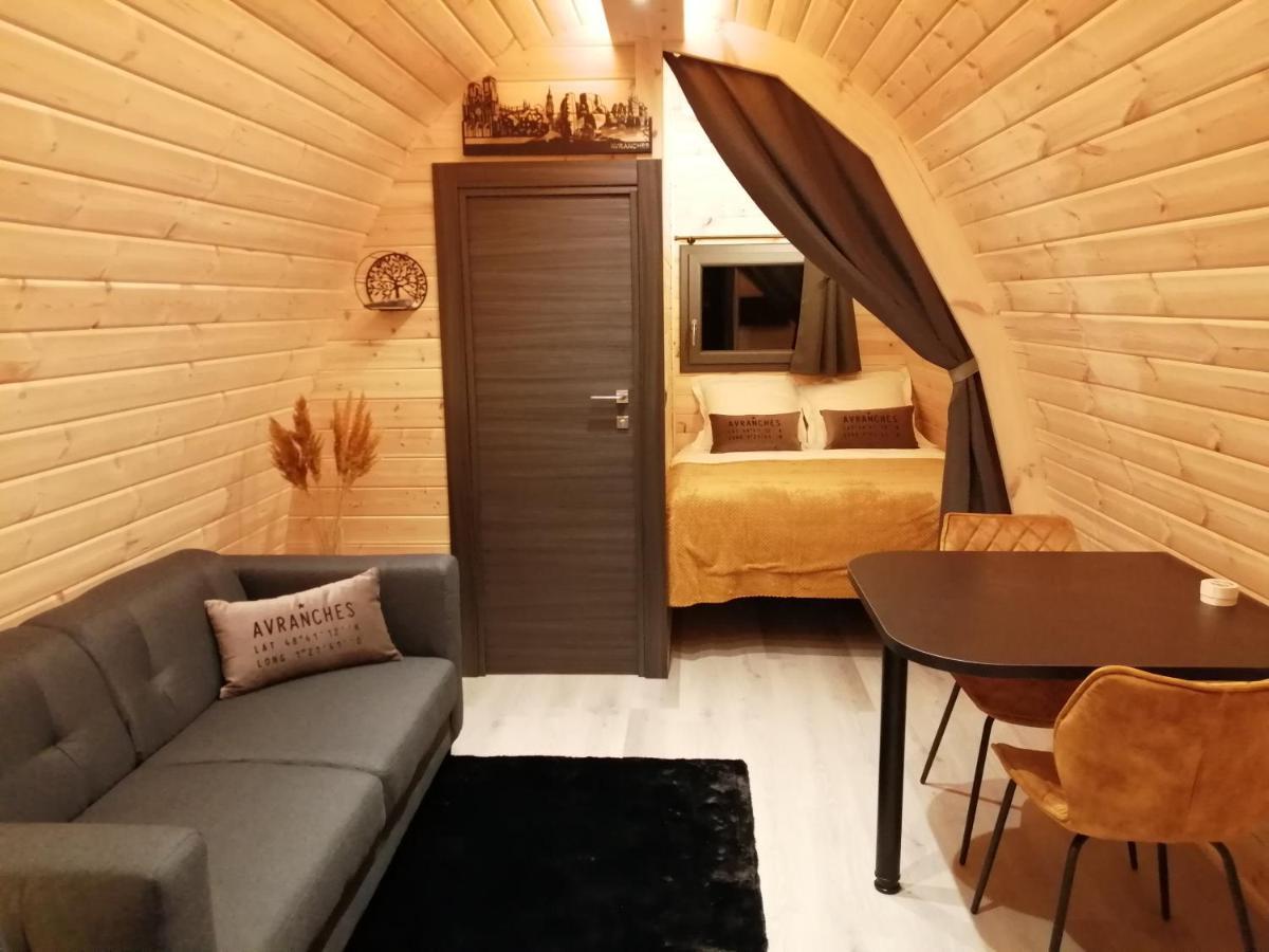 Le Domaine De Pivette Chambre Climatisee Et Insolite Avec Terrasse Privative Avranches Buitenkant foto