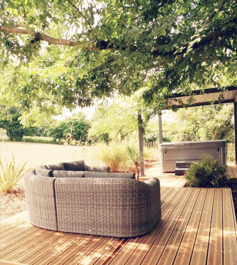 Le Domaine De Pivette Chambre Climatisee Et Insolite Avec Terrasse Privative Avranches Buitenkant foto